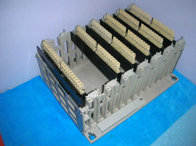 Schneider Electric AS-H819-100