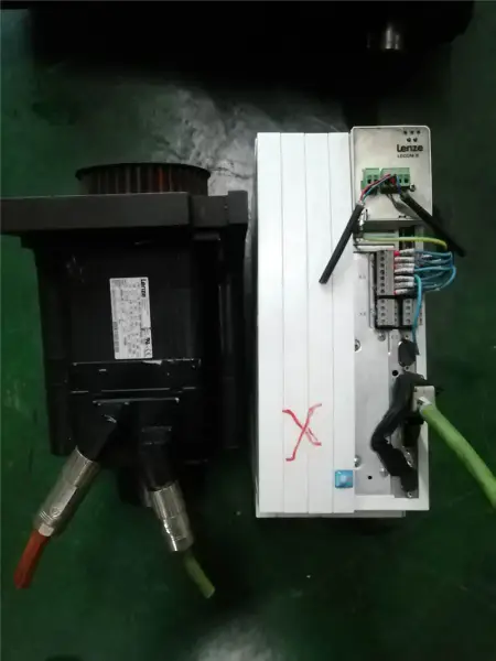 Lenze EVS9325-ES MCS-19F14-SRSB0-B28N-ST5S00N-R0SU 4KW