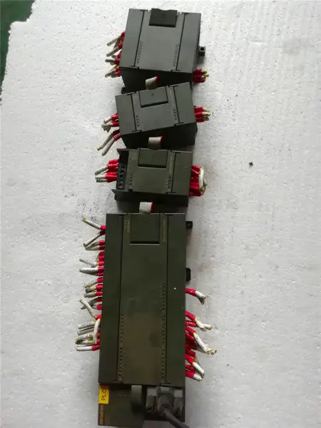 Siemens EM222 6ES7222-1HF22(1BF22)-0XA8 0XA0