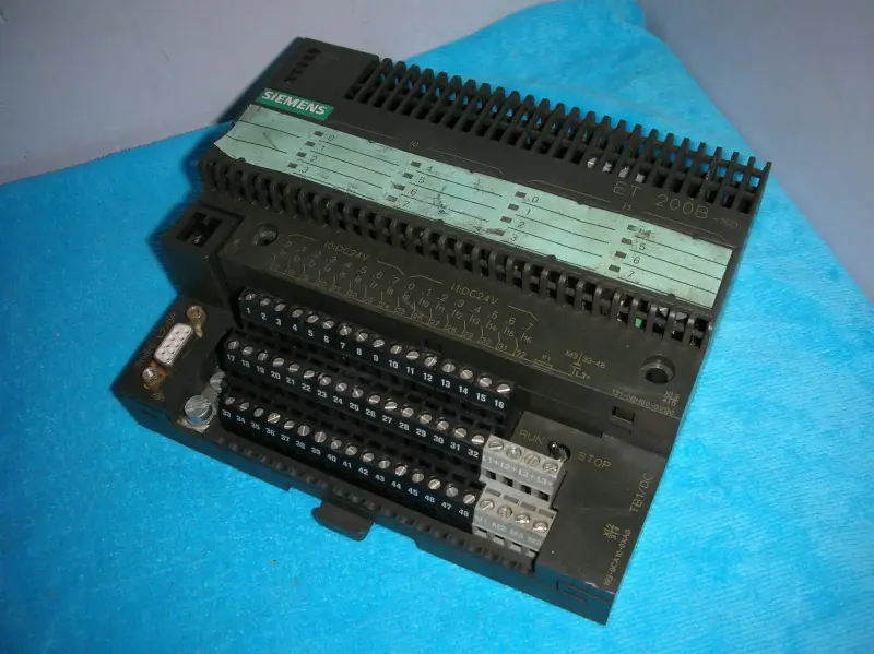 SIEMENS 6ES7131-0BH00-0XB0+6ES7193-0CA10-0XA0
