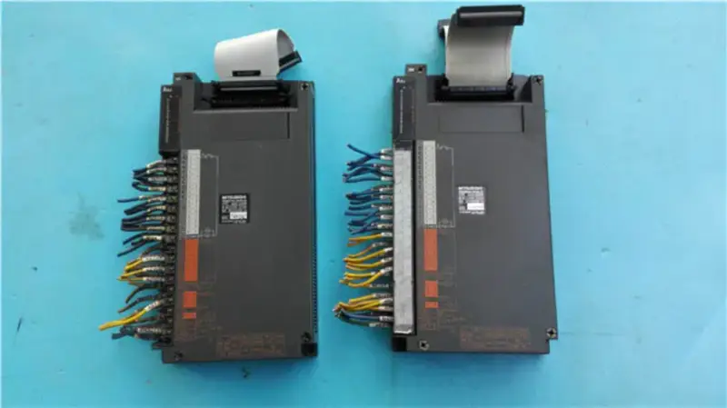 A0J2-E28DR PLC