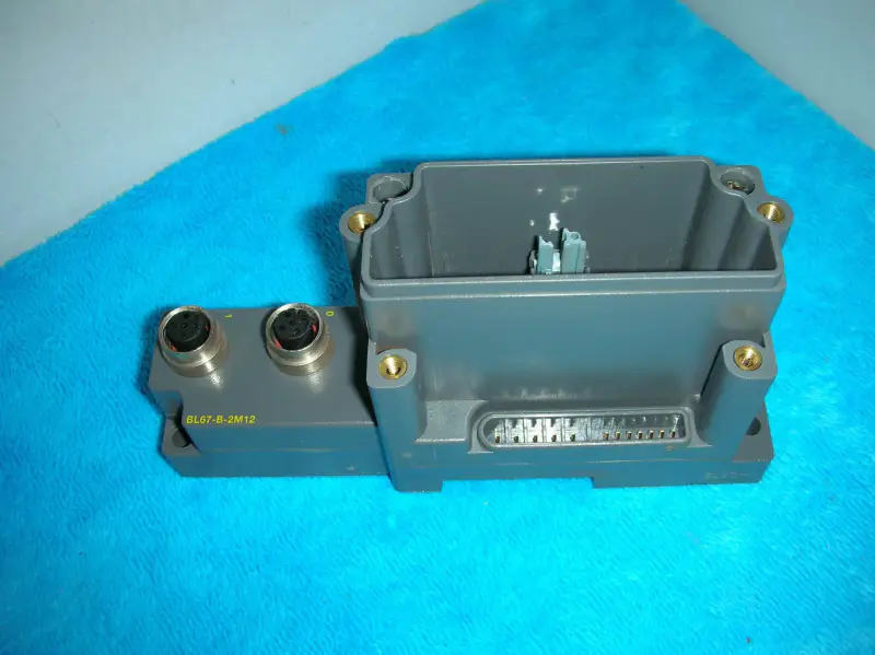 TURCK BL67-B-2M12