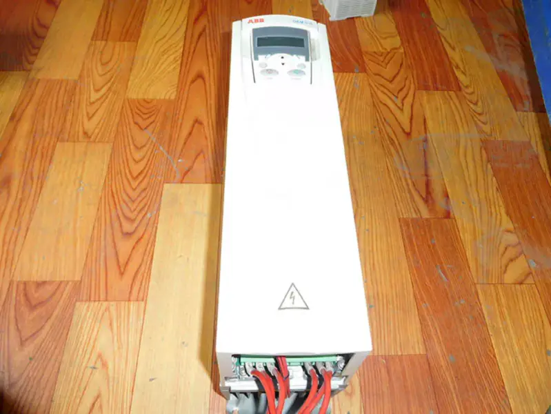 ABB ACS510-01-017A-4 7,5KW