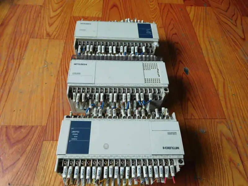 Mitsubishi PLC FX1N-60MT-001