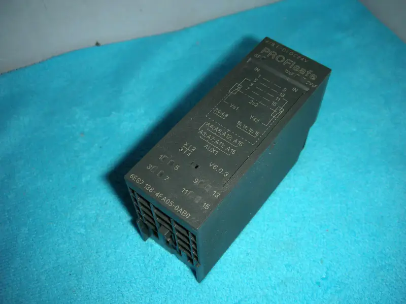 SIEMENS 6ES7138-4FA05-0AB0