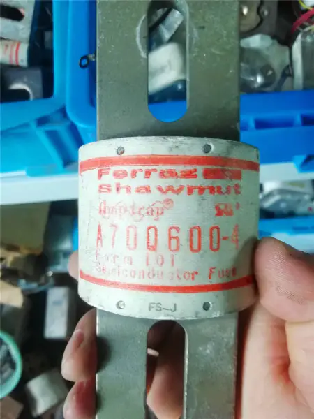 A70Q600-4 600A/700V