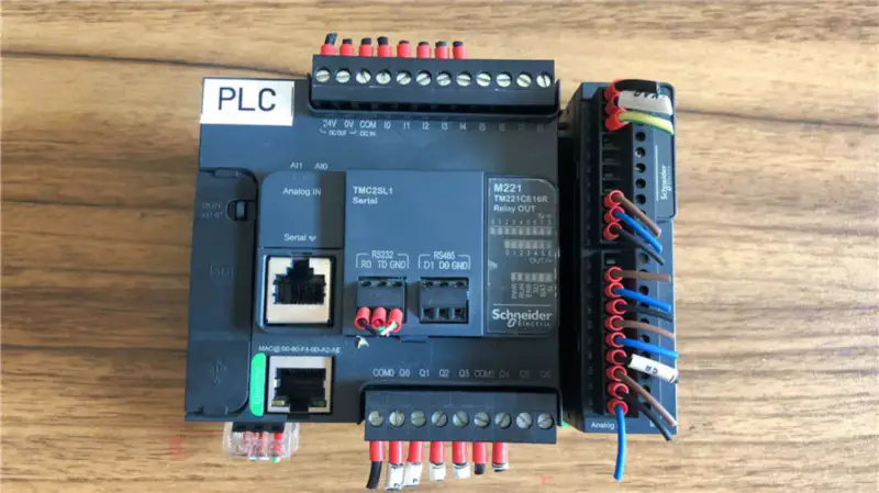Logický regulátor Schneider TM221CE16R TMC2SL1
