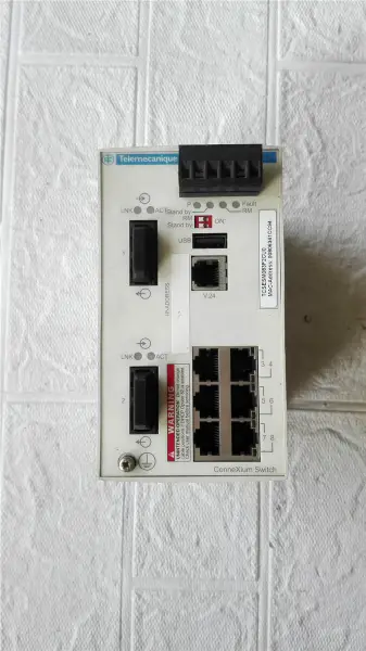 TCSESM083F2CU0 190703
