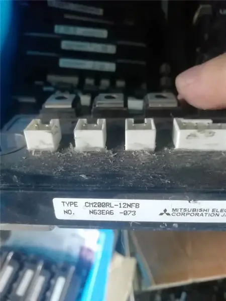 CM150RL-12NFB CM200RL-12NFB