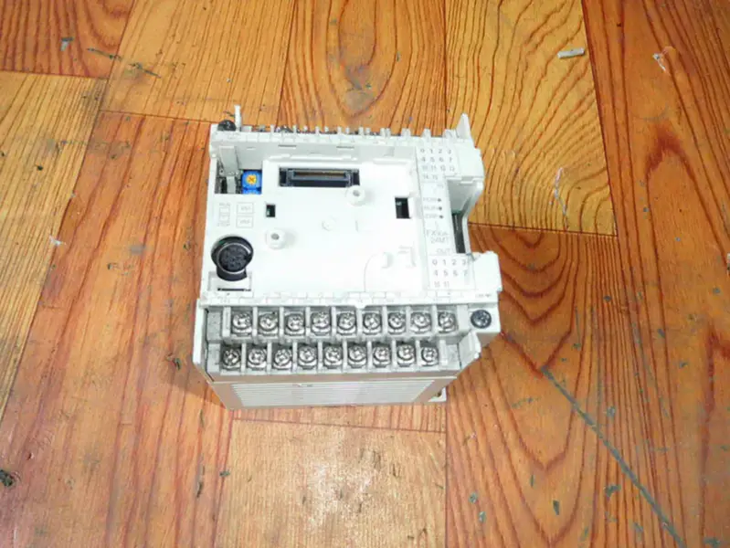 Mitsubishi PLC FX3GA-24MT-CM