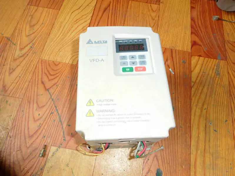 VFD007A21A 220V 0,75KW Delta