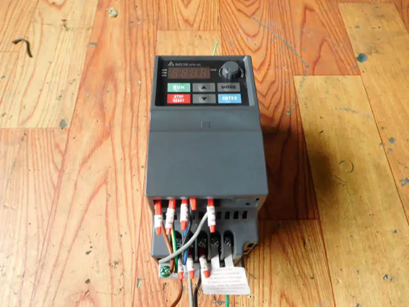 Delta VFD007EL43A 0,75 kW 380V