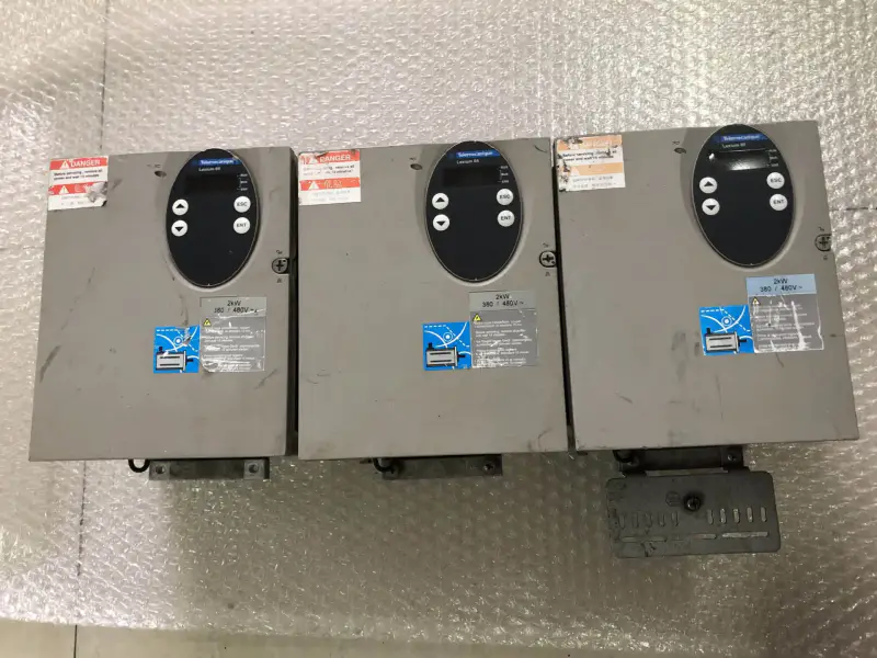 Schneider LXM05AD22N4