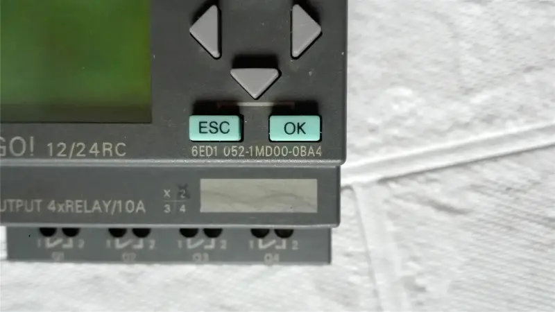 6ED1052-1MD00-0BA4 L0G0!12/24RC