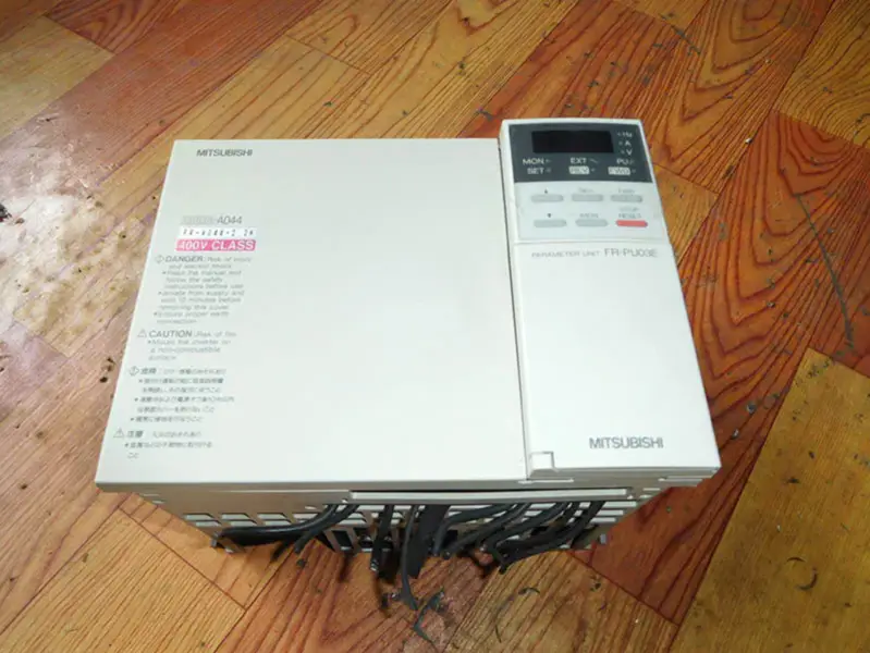 Mitsubishi FR-A044-2.2K 380V/2,2KW