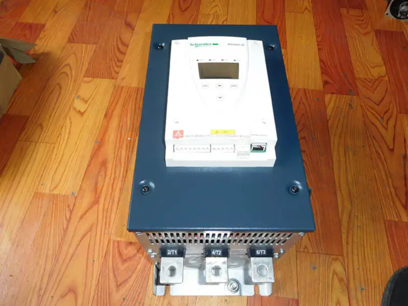 Schneider ATS22C32Q