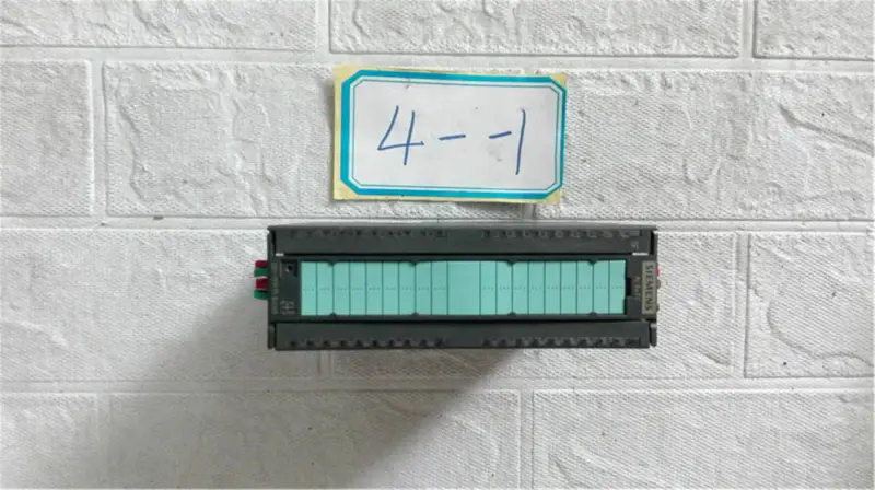 PLC 6ES7 331-7PF11-0AB0 190820