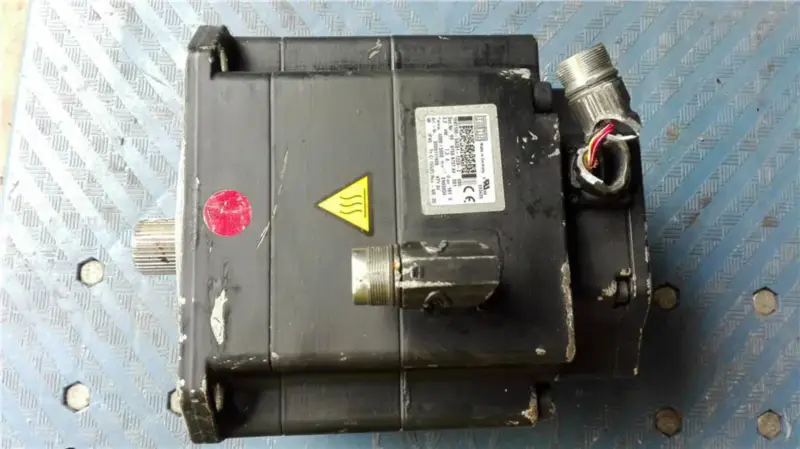 KUKA 1FK7100-5AZ91-1ZZ9-Z 190905