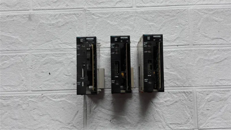 OMRON CJ1W-TC 001 190902