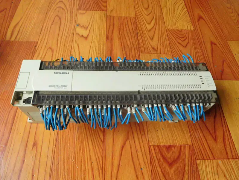 Mitsubishi PLC FX2N-128MT