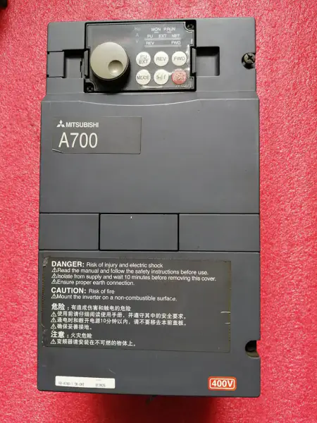 Mitsubishi A740 série FR-A740-1.5K-CHT 1.5KW 380V
