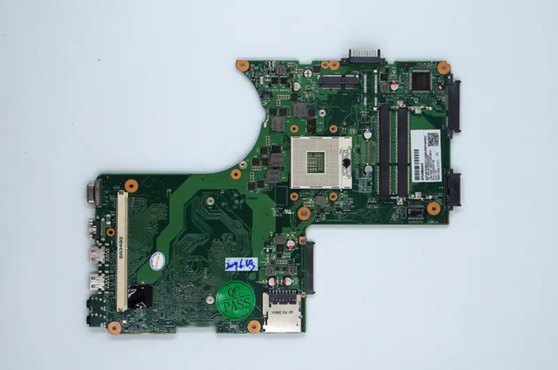 Toshiba X870 X875 V000288060 6050A2493501-MB-A02 Základní deska s grafickým slotem
