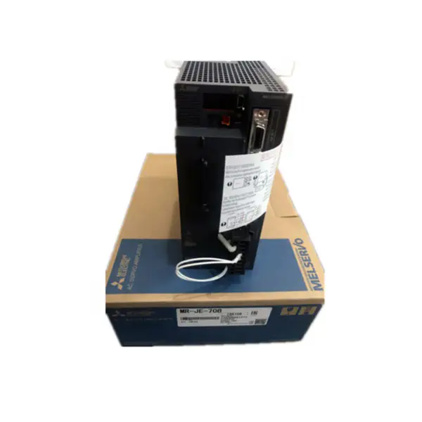 Servomotor MR-JE-100A Servozesilovač s levnou cenou vyrobený v Japonsku