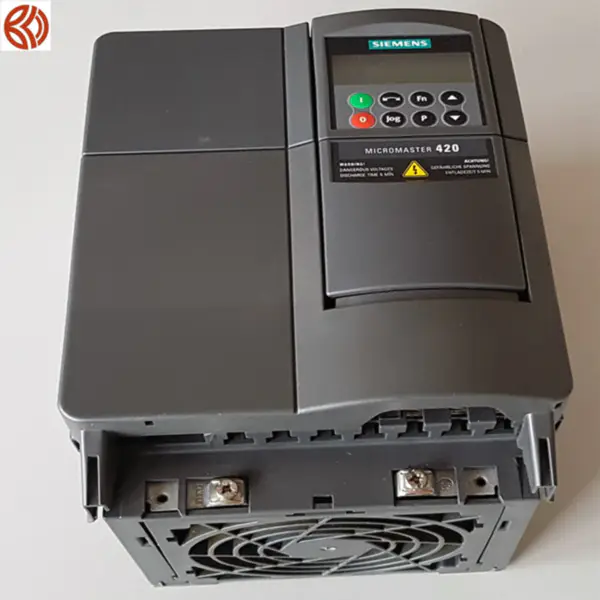 Střídač 7,5 kW 6SE6420-2AD27-5CA1 KONSTANTNÍ MNOŽSTVÍ MOCI