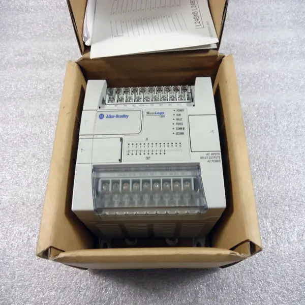 Originální nový PLC Controller FX2N-32MR-D vyrobený v Německu