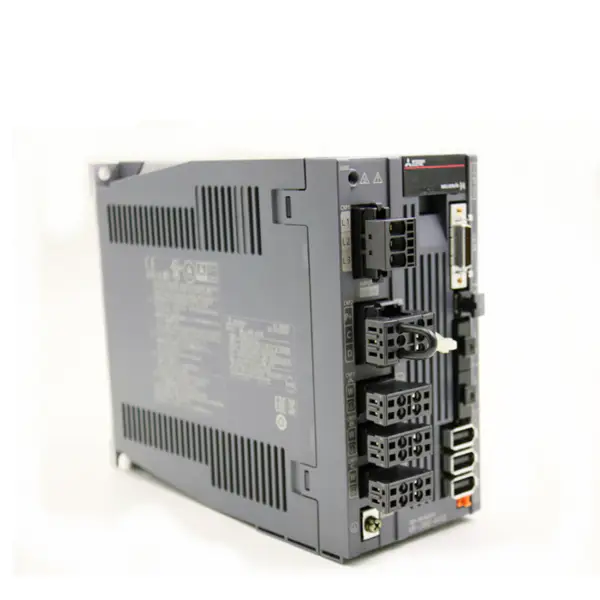 Mitsubishi MR-J4W3-444B ac Servo zesilovač Japonsko přívěsný motor