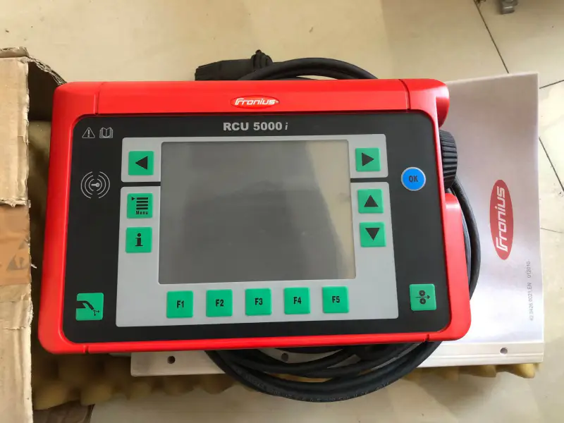 FRONIUS RCU 5000i 4 046 098