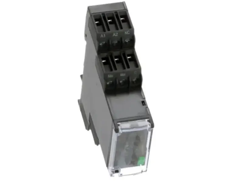 Schneider RM17-U Zelio 24V 5A Detekční modul DC Napěťové řídicí relé