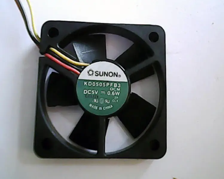 Tchaj-wan SUNON 5010 5V 0,6W 3-vodičový ventilátor s kuličkovým ložiskem KD0505PFB3