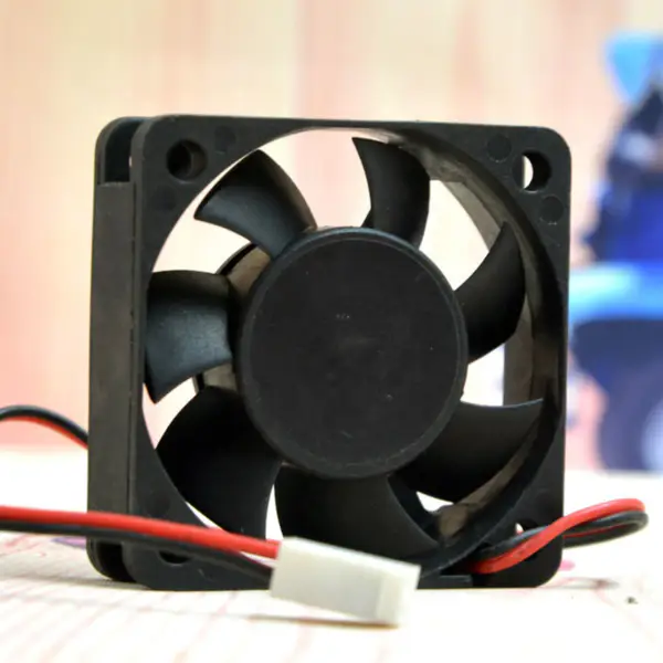 Originální standardní hydraulický serverový ventilátor SUNON 5015 12V 1,9W GM1205PHVX-A