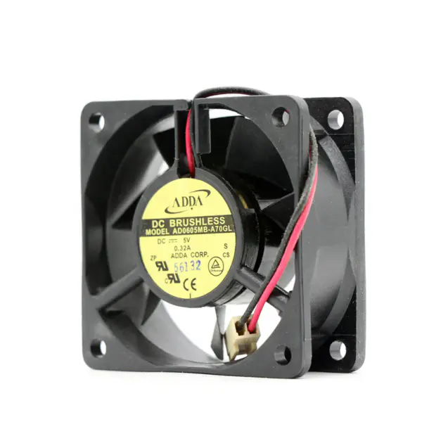 ADDA 6025 6CM AD0605MB-A70GL Kuličkové ložisko 5V 0,32A 3500RPM 26DBA DC chladicí axiální ventilátor
