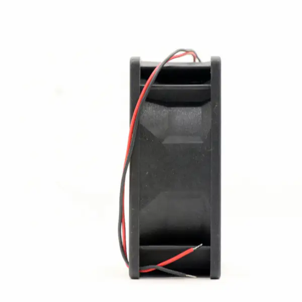 Sunon PMD1209PMB1-A(2) 92x92x38 mm 12V DC 4900RPM 57,6dbA Kompaktní axiální chladicí ventilátory