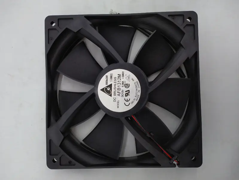 Delta AFB1312M 13525 12V 0,38A dračí zdroj 13 cm velký objem vzduchu DC chladicí ventilátor
