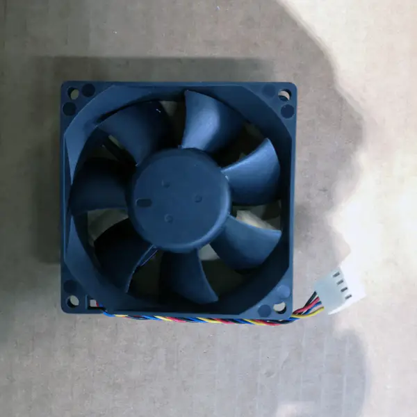 Delta AFB0812MB 8015 12V 0,17A 8CM 8cm 2-vodičový tichý kulový ventilátor