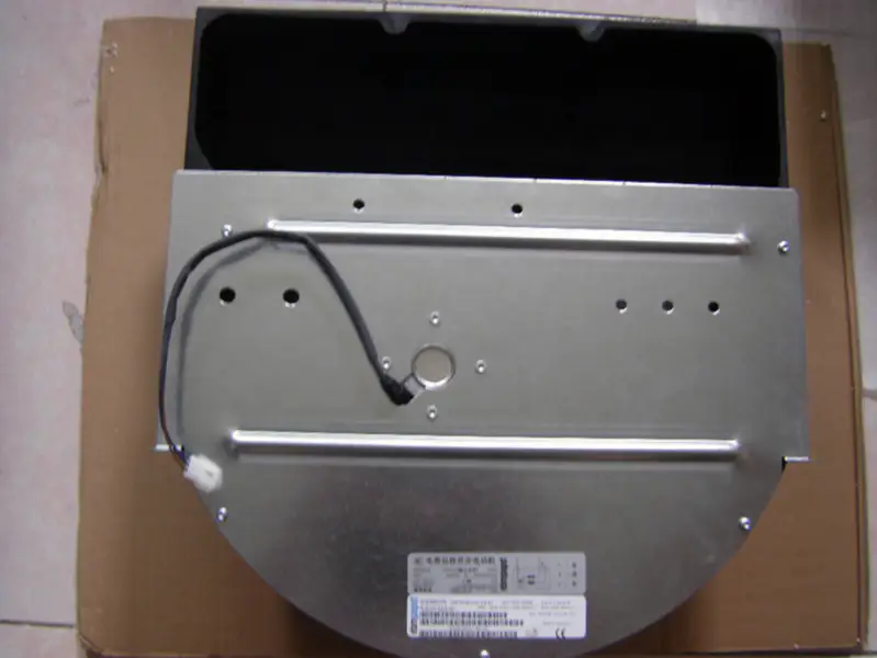 6SY7000-0AB66 230V 140W 0,62A 225mm pro invertorový ventilátor Siemens
