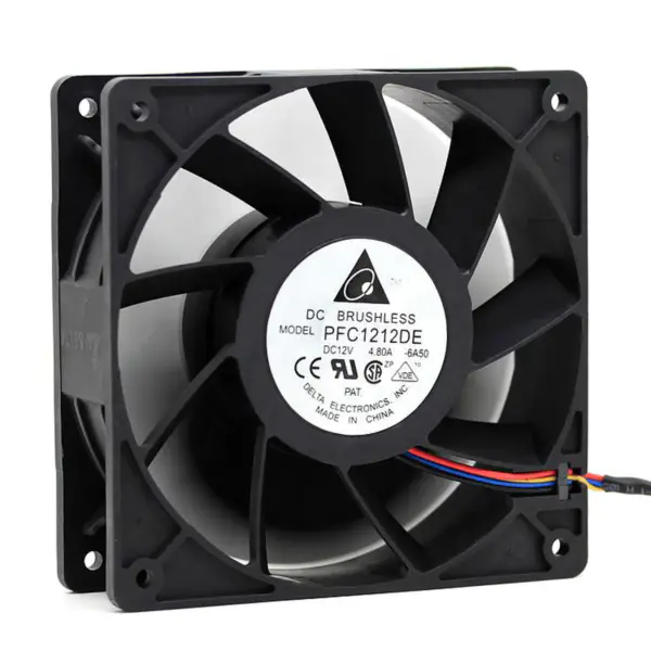 Delta PFC1212DE 12cm ventilátor 12038 s ultra vysokým otáčivým objemem větru 12V 3,24A