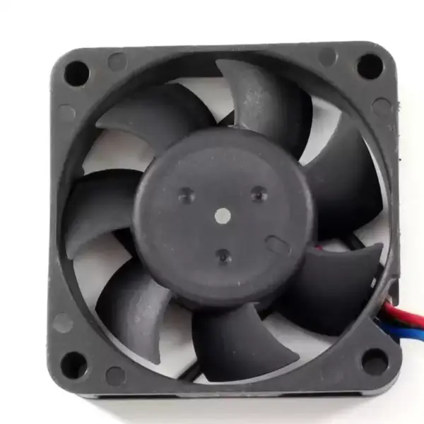 AFB0512HB DC 12V Delta ventilátor 3-vodičový axiální ventilátor s nízkým hlukem