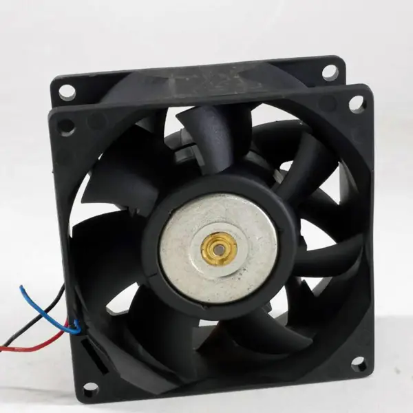 Delta FFB0812UHE 80*80*38 mm 12V 1,8A 8CM serverový chladicí ventilátor