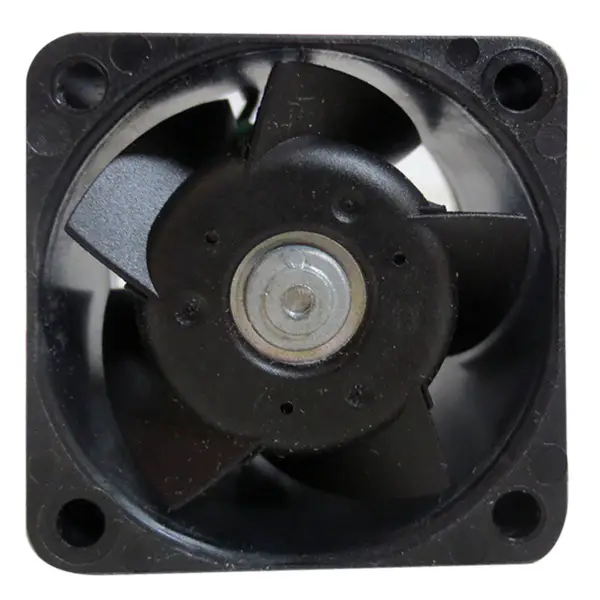 velikost 40 x 40 x 25,4 mm 24 V DC průtok vzduchu 22m3/h 11700 ot/min 414JH ebmpapst chladicí ventilátor