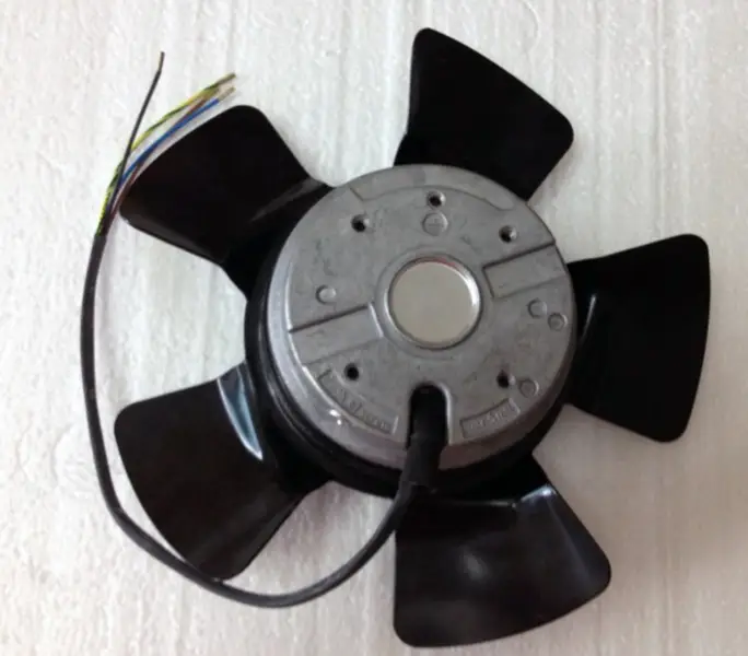A2E200-AF05-15 230V 250RPM 51W 200mm ebm papst Chladicí ventilátor roztečného motoru