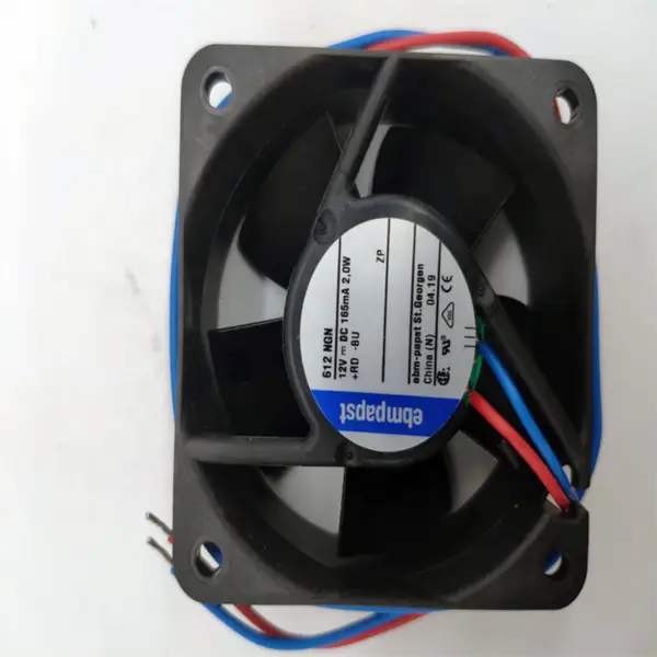 velikost 60 x 60 x 25 mm 12 V ss průtok vzduchu 40m3/h 5100 ot/min 612NGN ebmpapst chladicí ventilátor