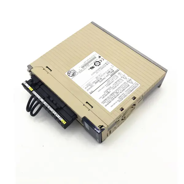 200W servopohon Yaskawa řady SGDV se střídavým motorem SGDV-1R6A01A