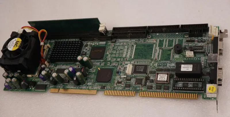 PEAK 635V-100 průmyslová základní deska CPU 850MHZ P-III