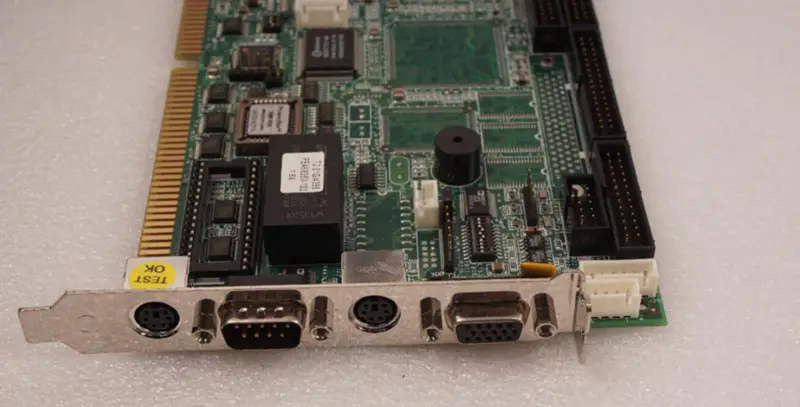PEAK 635V-100 průmyslová základní deska CPU 850MHZ P-III