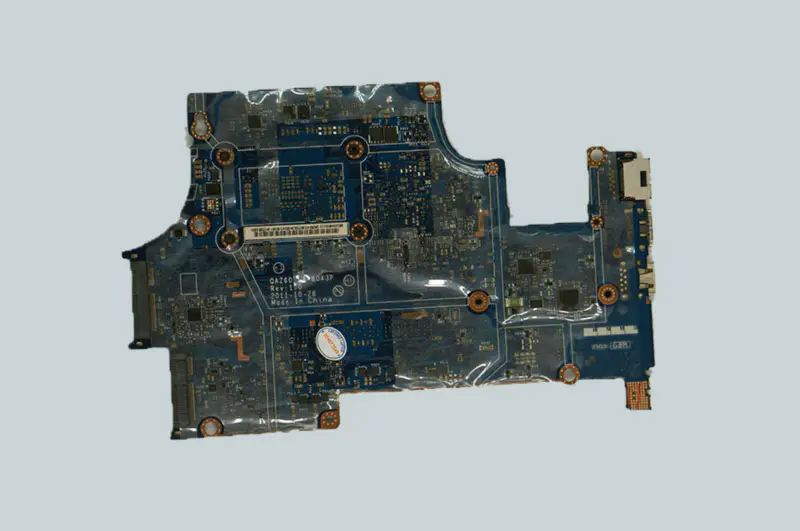 Základní deska HP 672352-001 folio 13