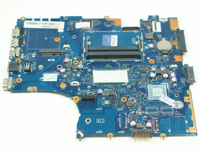 Základní deska Asus PU551LA s integrovanou grafickou kartou